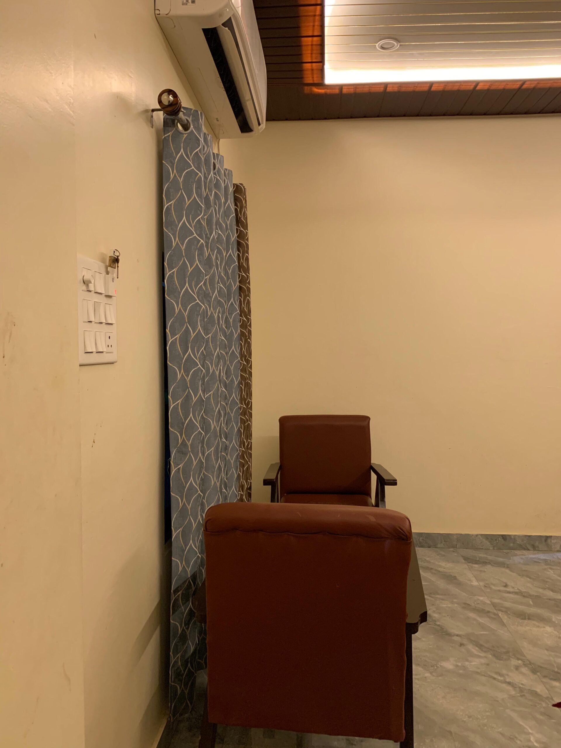 aastha home stay site room inside